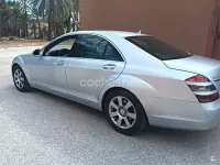 Usado Mercedes S320 235 CV (172 kW) 2007 Gris / plata Berlina
