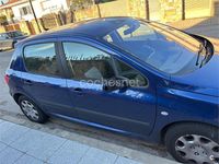 Usado Peugeot 307 70 CV (51 kW) 2003 Azul Berlina
