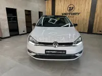 Usado VW Golf VII Advance 110 CV (80 kW) 2017 Gris / plata Familiar