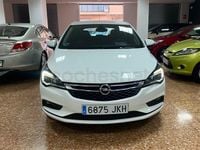 Usado Opel Astra Selective 125 CV (91 kW) 2016 Blanco Berlina