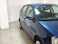 Usado VW Polo Advance 80 CV (58 kW) 2007 Azul Utilitario