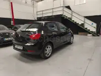 Usado Seat Ibiza Reference 105 CV (77 kW) 2009 Negro Berlina