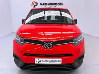 Usado Toyota Proace Verso Active 131 CV (96 kW) 2023 Rojo Familiar