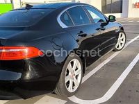 Usado Jaguar XE 180 CV (132 kW) 2015 Negro Berlina