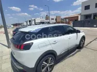 Usado Peugeot 3008 Allure 130 CV (95 kW) 2018 Blanco SUV