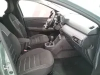 Usado Dacia Sandero Stepway 101 CV (74 kW) 2022 Verde Berlina