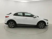 Usado Kia XCeed 141 CV (103 kW) 2022 Blanco SUV