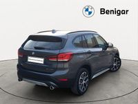 Usado BMW X1 Comfort Edition 150 CV (110 kW) 2022 Gris SUV