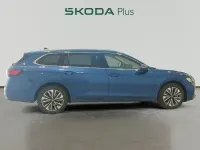 Nuevo Skoda Superb Selection 204 CV (150 kW) 2026 Azul Familiar