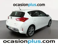 Usado Toyota Auris Hybrid Active 136 CV (100 kW) 2015 Blanco Utilitario