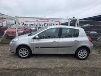 Usado Renault Clio II Authentique 70 CV (51 kW) 2005 Gris / plata Berlina