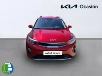 Usado Kia Stonic 120 CV (88 kW) 2022 Rojo SUV