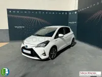 Usado Toyota Yaris Hybrid 100 CV (73 kW) 2020 Blanco Berlina