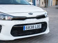 Usado Kia Rio 100 CV (73 kW) 2020 Blanco Berlina