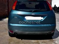 Usado Ford Focus Ghia 100 CV (73 kW) 2000 Verde Berlina