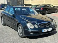 Usado Mercedes E320 Avantgarde 224 CV (164 kW) 2004 Azul Berlina