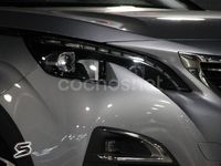 Usado Peugeot 5008 Allure 130 CV (95 kW) 2020 Gris / plata SUV