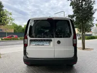 Usado VW Caddy Beach 102 CV (75 kW) 2021 Blanco Monovolumen