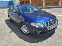 Usado VW Passat Edition 110 CV (80 kW) 2009 Azul Berlina