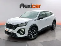Usado Peugeot 2008 Active 102 CV (75 kW) 2023 Blanco SUV