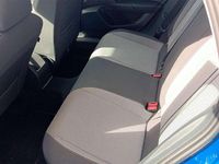 Usado Seat Leon Style 110 CV (80 kW) 2024 Azul Berlina