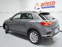Usado VW T-Roc Advance 116 CV (85 kW) 2021 Gris SUV