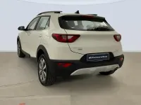 Usado Kia Stonic 101 CV (74 kW) 2025 Blanco SUV