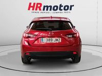 Begagnad Mazda 3 Style 150 HK (110 kW) 2016 Röd Sedan