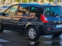 Usado Renault Grand Scénic II Dynamique 135 CV (99 kW) 2008 Azul Monovolumen