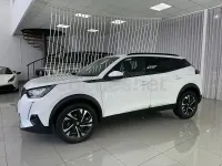 Usado Peugeot 2008 Allure 110 CV (80 kW) 2023 Blanco SUV