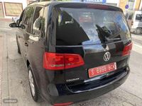 Usado VW Touran Advance 105 CV (77 kW) 2014 Azul Monovolumen
