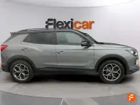 Usado SsangYong Korando 149 CV (109 kW) 2024 Gris SUV