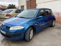 Usado Renault Mégane II Authentique 115 CV (84 kW) 2004 Azul Berlina