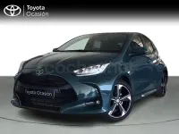 Usado Toyota Yaris Hybrid Style 116 CV (85 kW) 2025 Verde Berlina