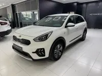 Usado Kia Niro 141 CV (103 kW) 2021 Blanco SUV