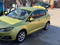 Usado Seat Ibiza Reference 90 CV (66 kW) 2010 Verde Berlina