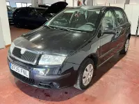 Usado Skoda Fabia 80 CV (58 kW) 2007 Negro Berlina