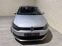 Usado VW Polo Advance 70 CV (51 kW) 2011 Gris / plata Utilitario