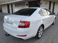 Usado Skoda Octavia Style 150 CV (110 kW) 2015 Blanco Familiar