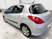 Usado Peugeot 308 90 CV (66 kW) 2008 Gris / plata Berlina