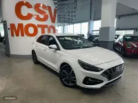 Usado Hyundai i30 120 CV (88 kW) 2023 Blanco Berlina