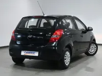 Usado Hyundai i20 Classic 78 CV (57 kW) 2010 Negro Utilitario