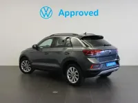 Usado VW T-Roc 150 CV (110 kW) 2025 Gris SUV
