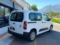 Usado Citroën Berlingo Live 102 CV (75 kW) 2022 Blanco Monovolumen