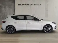 Usado Cupra Leon 204 CV (150 kW) 2025 Gris / plata Berlina