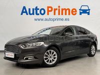 Usado Ford Mondeo Trend 120 CV (88 kW) 2017 Gris / plata Berlina