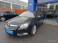 Usado Opel Insignia Cosmo 160 CV (117 kW) 2010 Negro Berlina