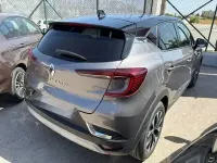 Usado Renault Captur Techno 90 CV (66 kW) 2023 Gris SUV