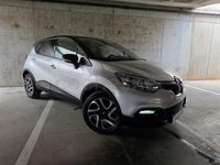 Usado Renault Captur Zen 90 CV (66 kW) 2016 Gris / plata SUV