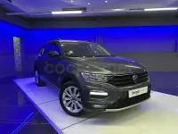 Usado VW T-Roc Advance 150 CV (110 kW) 2021 Gris / plata SUV